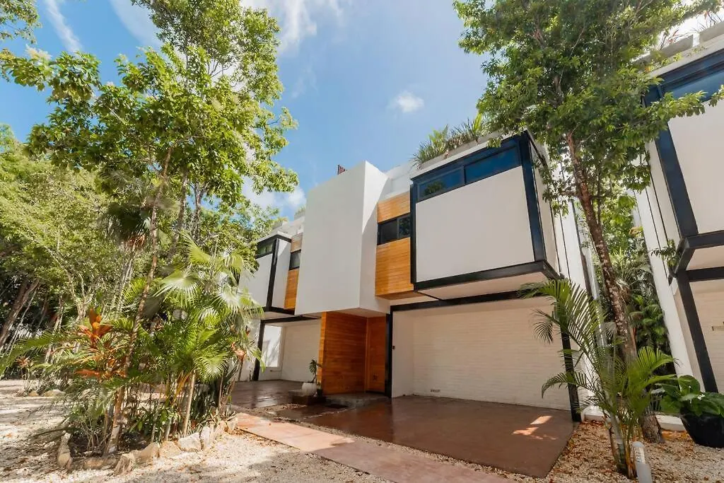 Vacation Villa Private Rooftop Pool Walk 2 Town Tulum