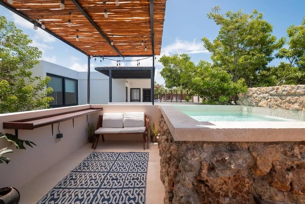 Vacation Villa Private Rooftop Pool Walk 2 Town Tulum
